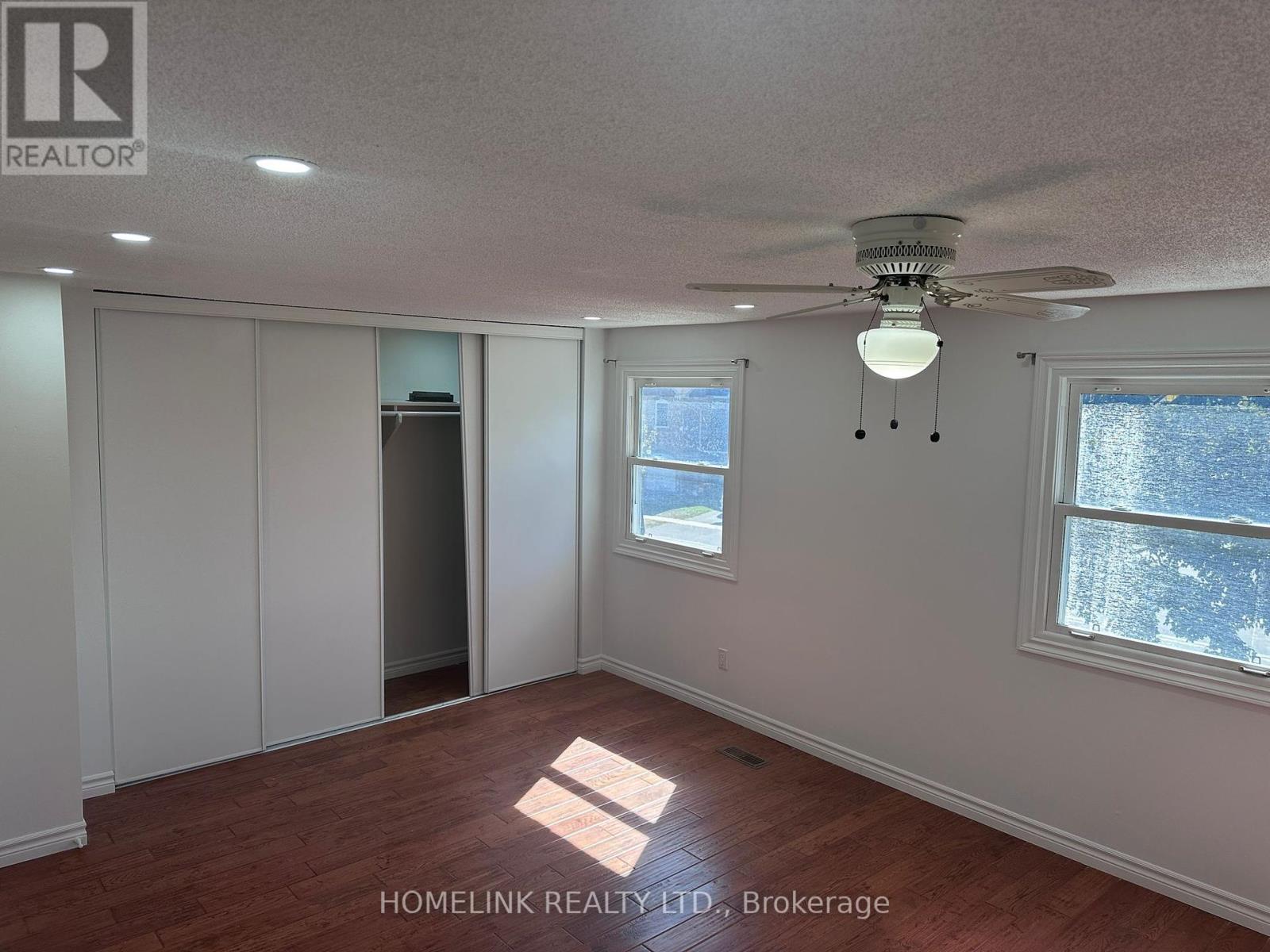 Photo 12 of 330 Ormond Drive, Oshawa ON