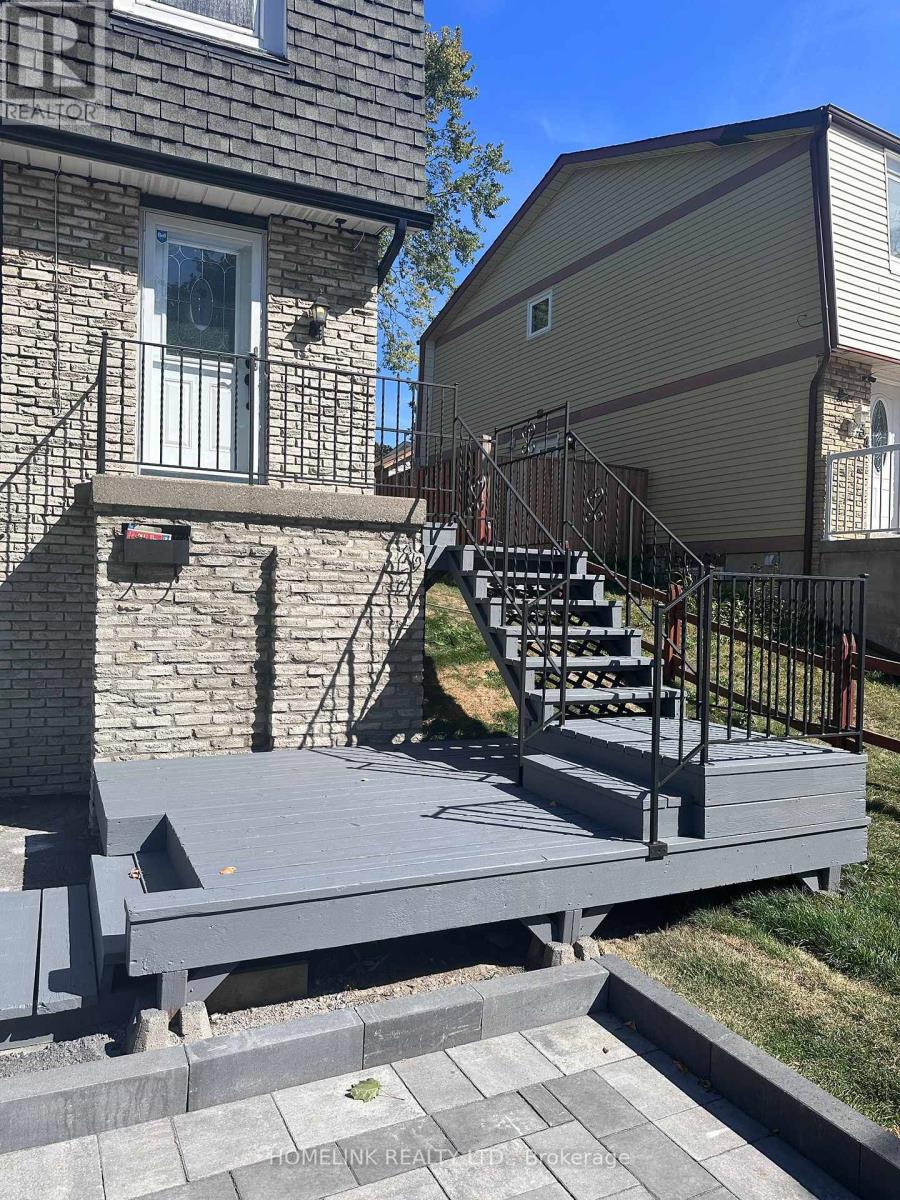 Photo 14 of 330 Ormond Drive, Oshawa ON