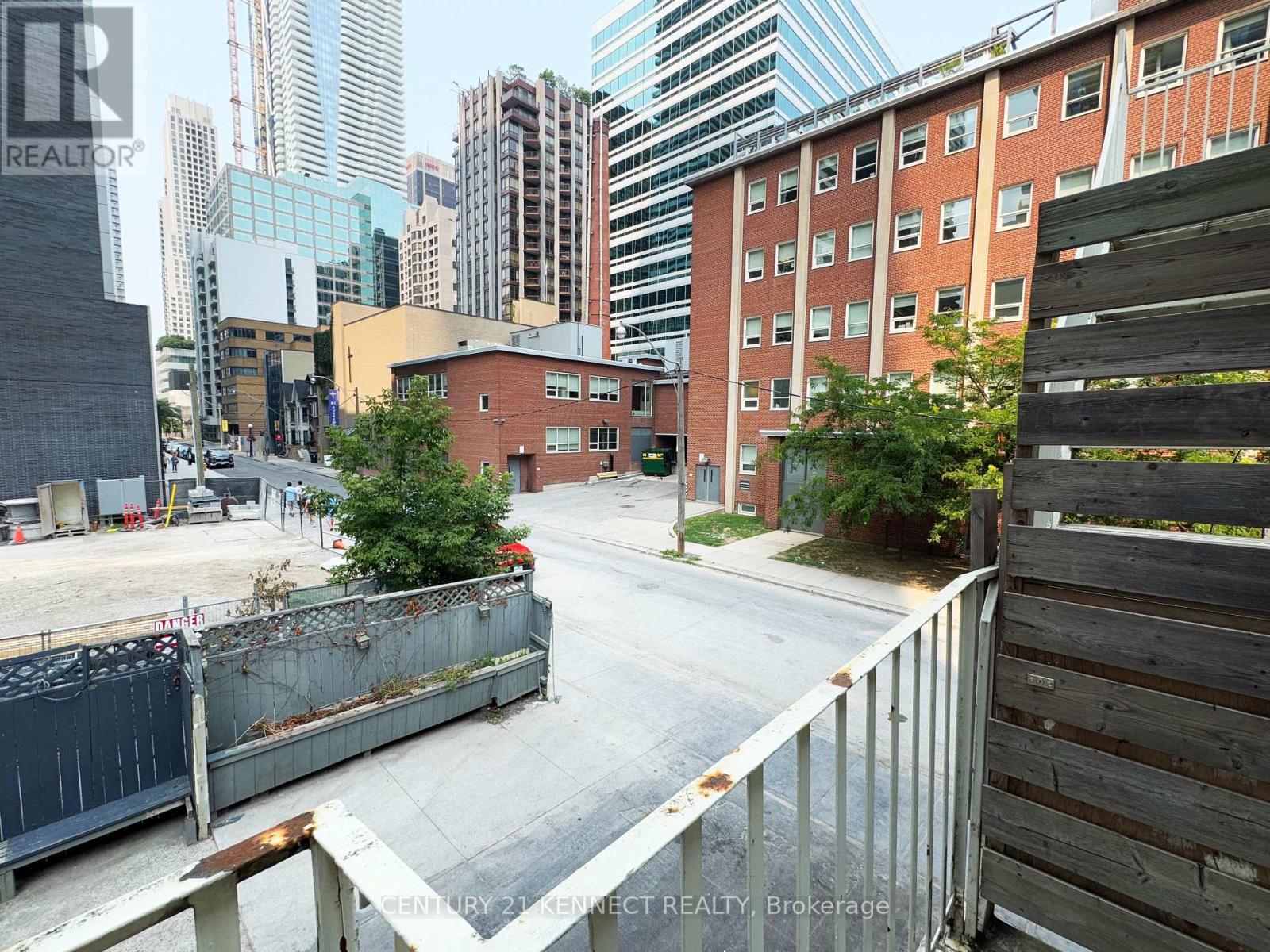 Photo 16 of 3 642 Church Street, Toronto ON