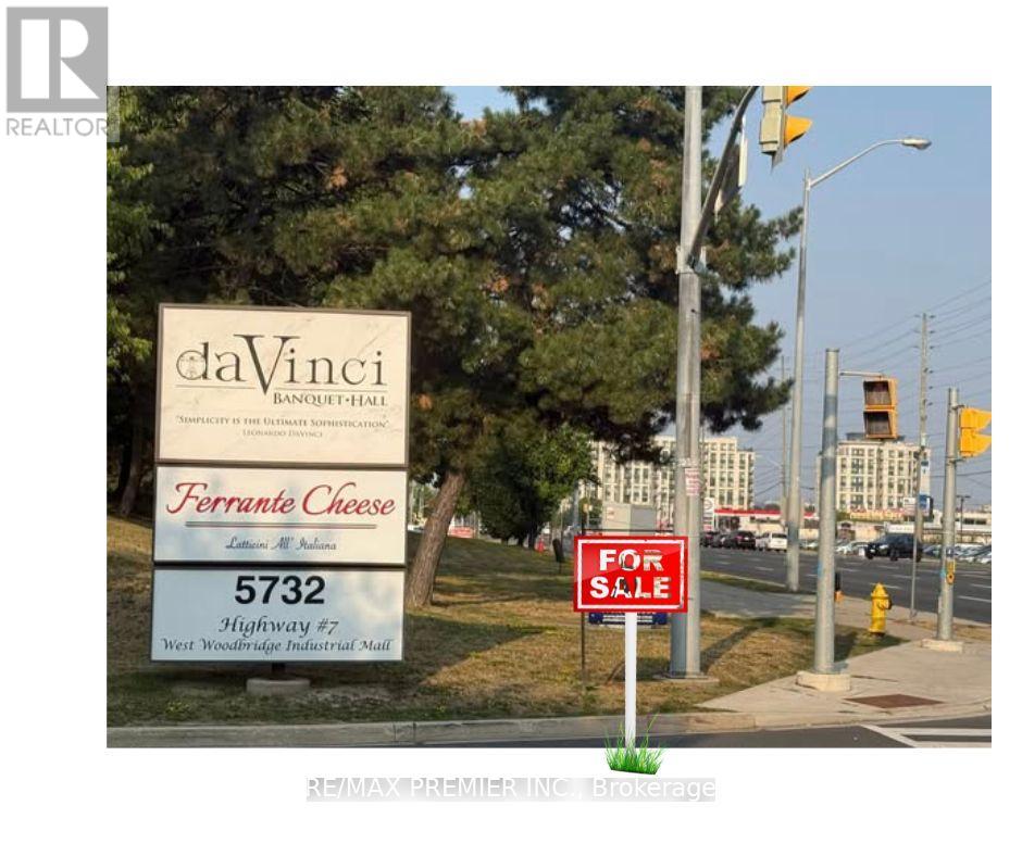 Photo 1 of 24 5732 Highway 7, Vaughan ON