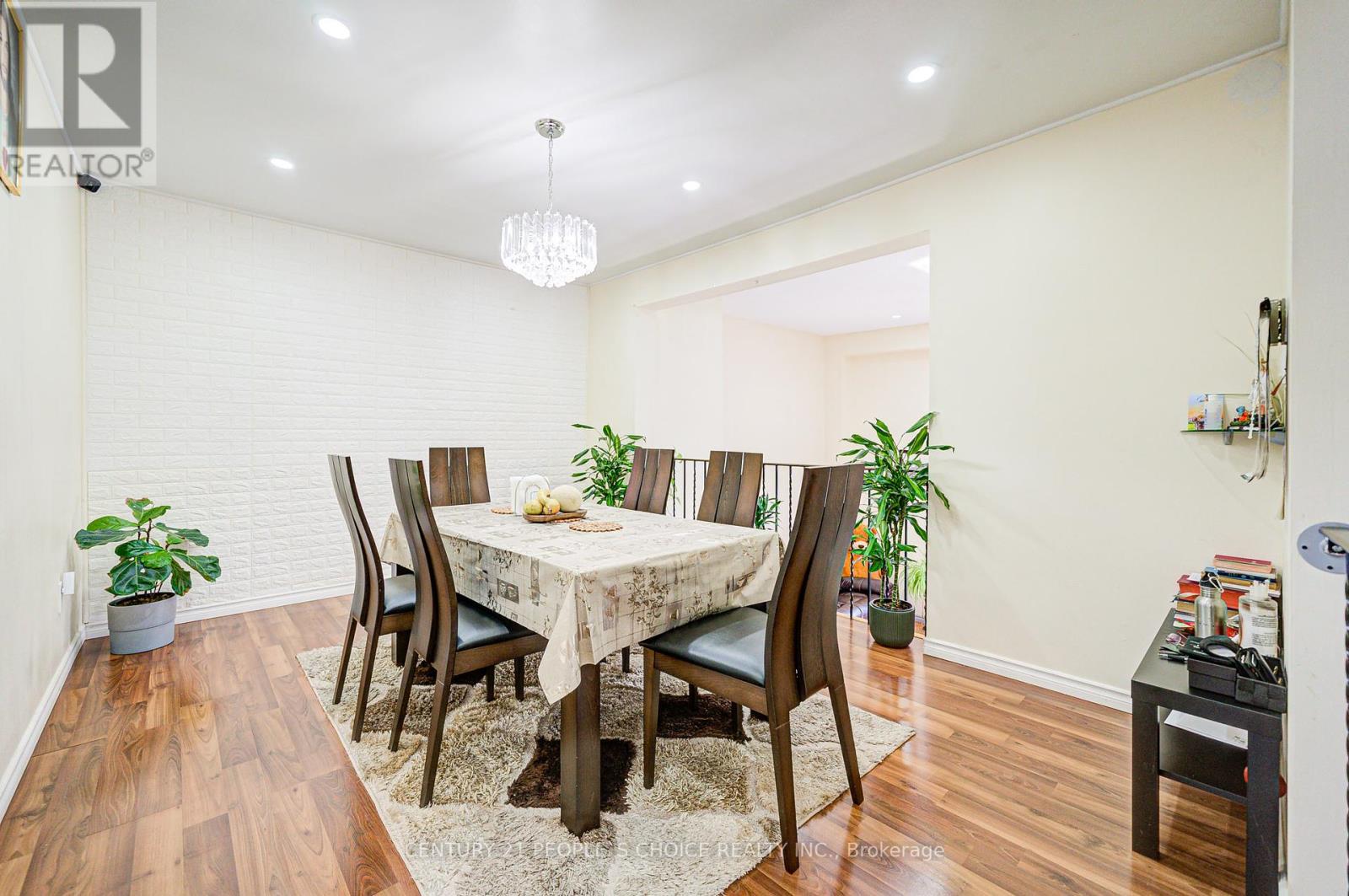 Photo 12 of 8 4020 Brandon Gate Drive, Mississauga ON