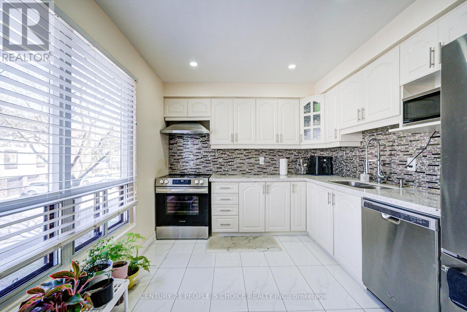 Photo 16 of 8 4020 Brandon Gate Drive, Mississauga ON