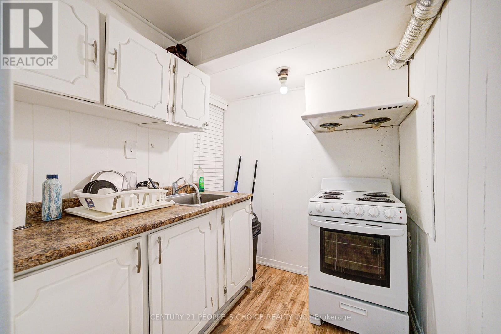 Photo 40 of 8 4020 Brandon Gate Drive, Mississauga ON