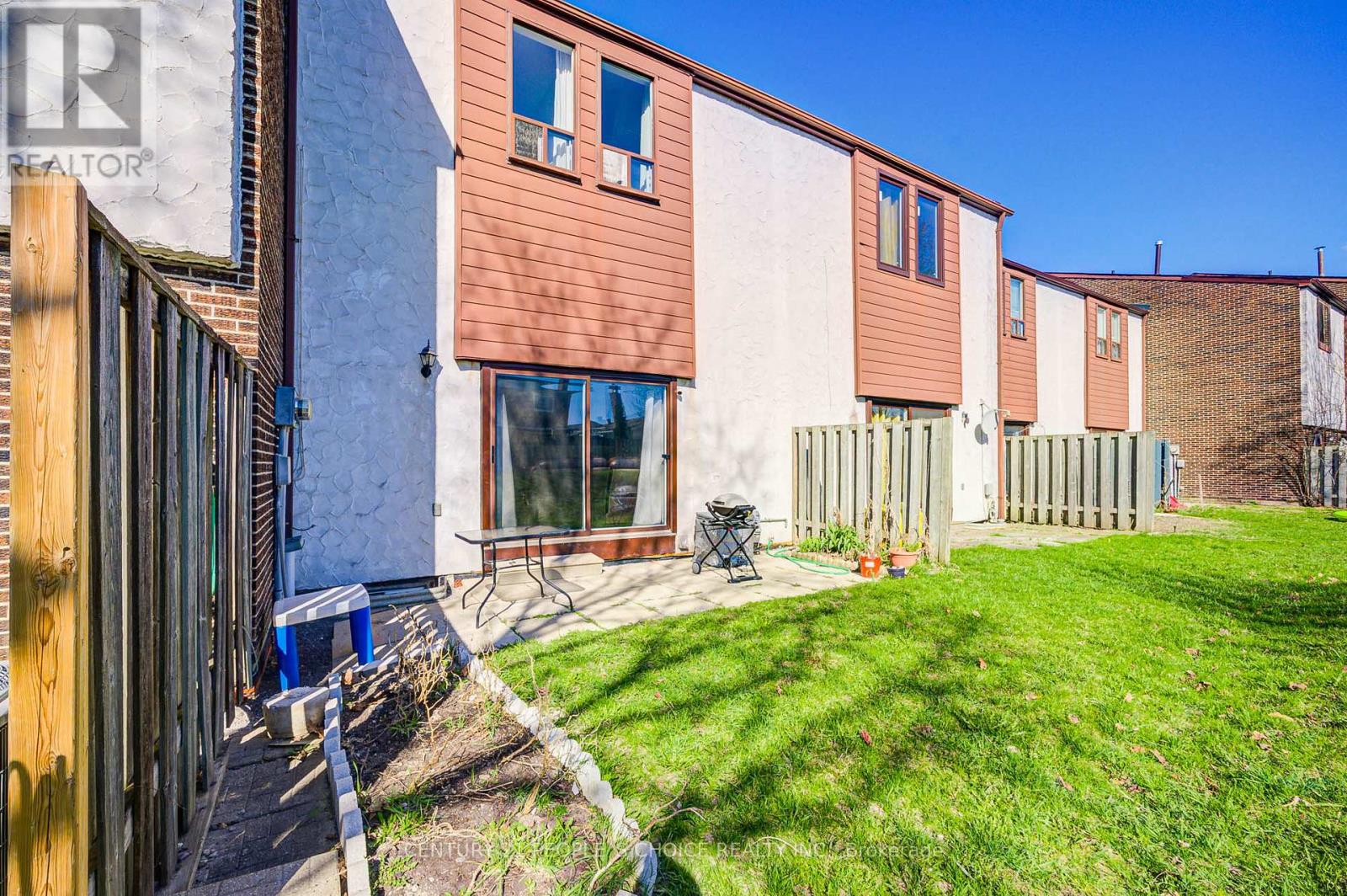 Photo 42 of 8 4020 Brandon Gate Drive, Mississauga ON