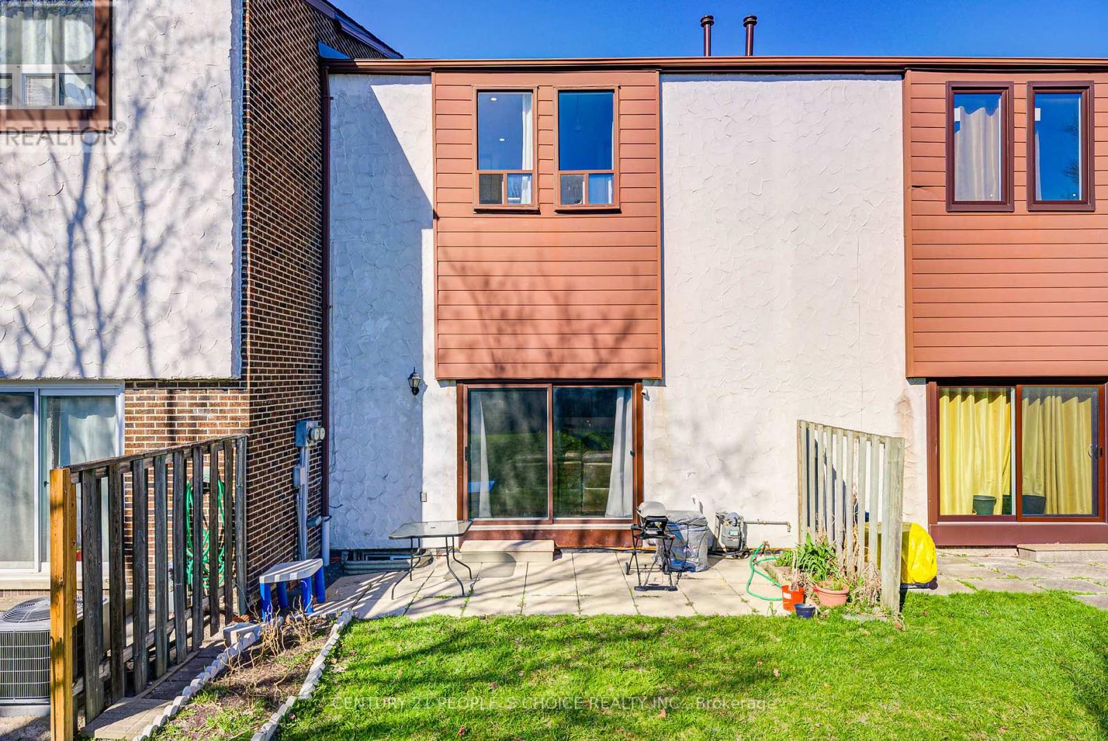 Photo 43 of 8 4020 Brandon Gate Drive, Mississauga ON