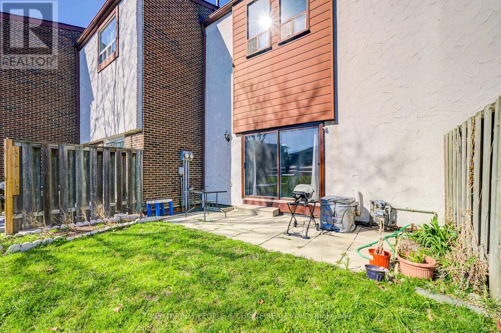 Photo 44 of 8 4020 Brandon Gate Drive, Mississauga ON