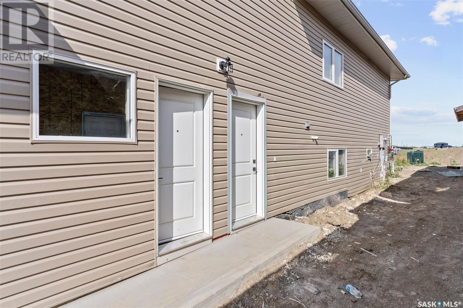 Photo 7 of 206 Sharma Lane, Saskatoon SK