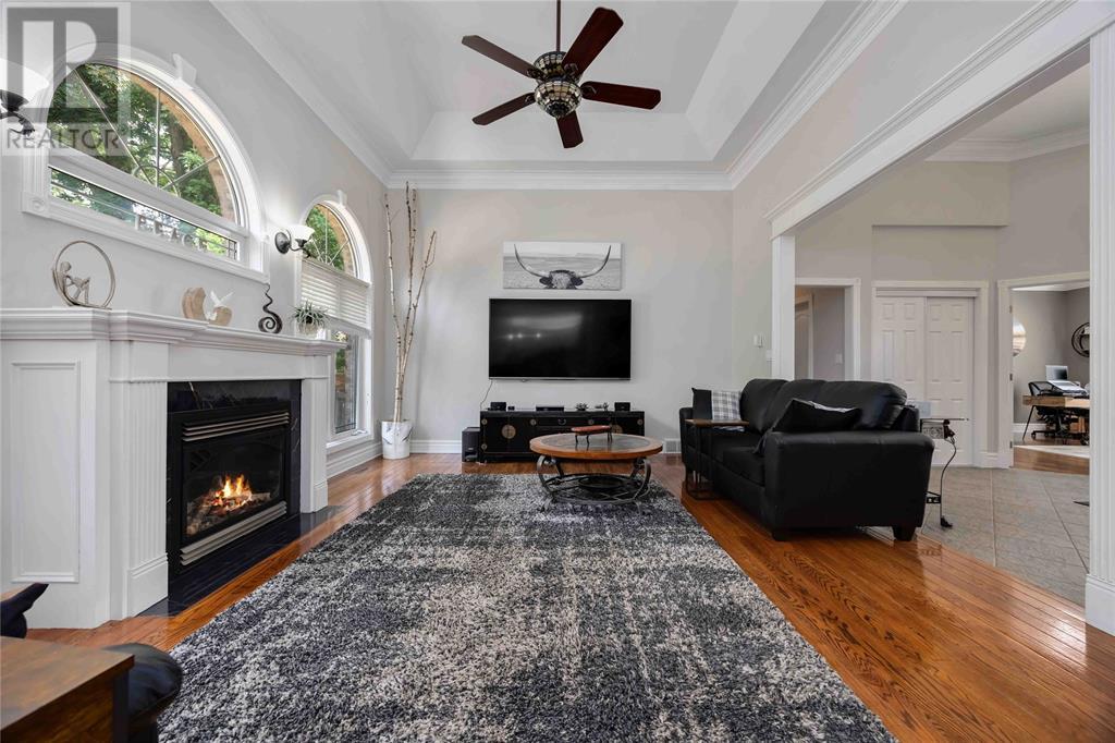Photo 12 of 2056 Blackwell Road, Sarnia ON