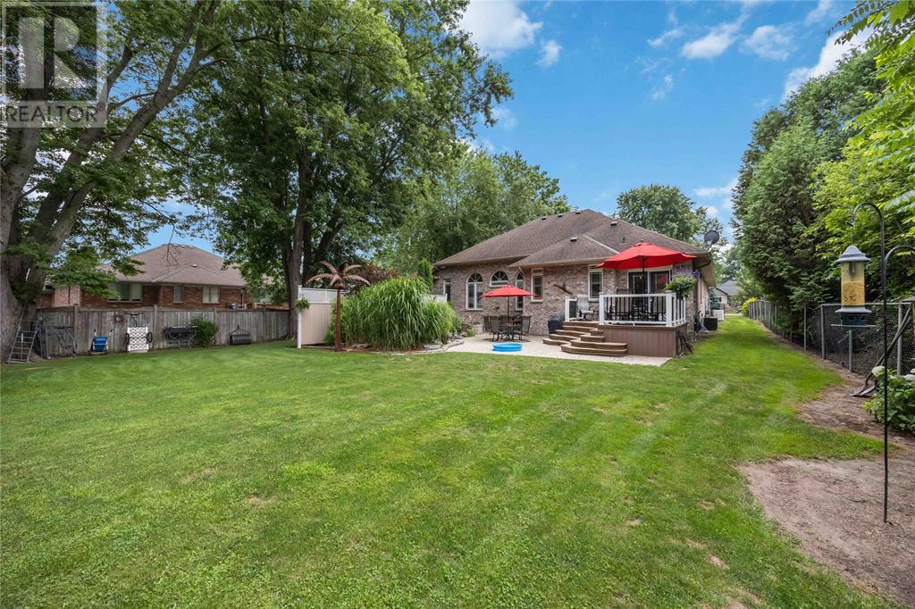 Photo 10 of 2056 Blackwell Road, Sarnia ON