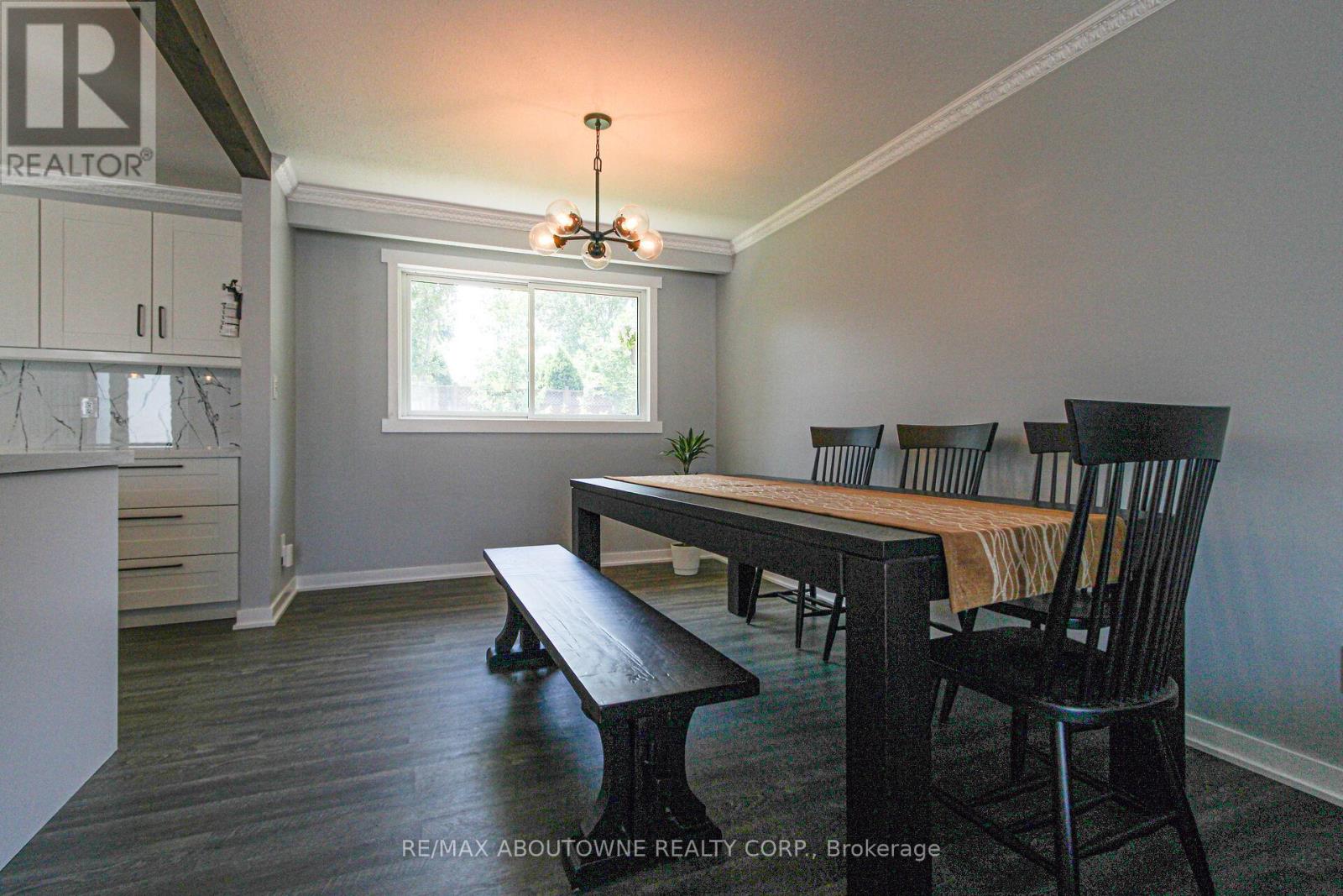 Photo 40 of 626 Cape Avenue, Burlington ON