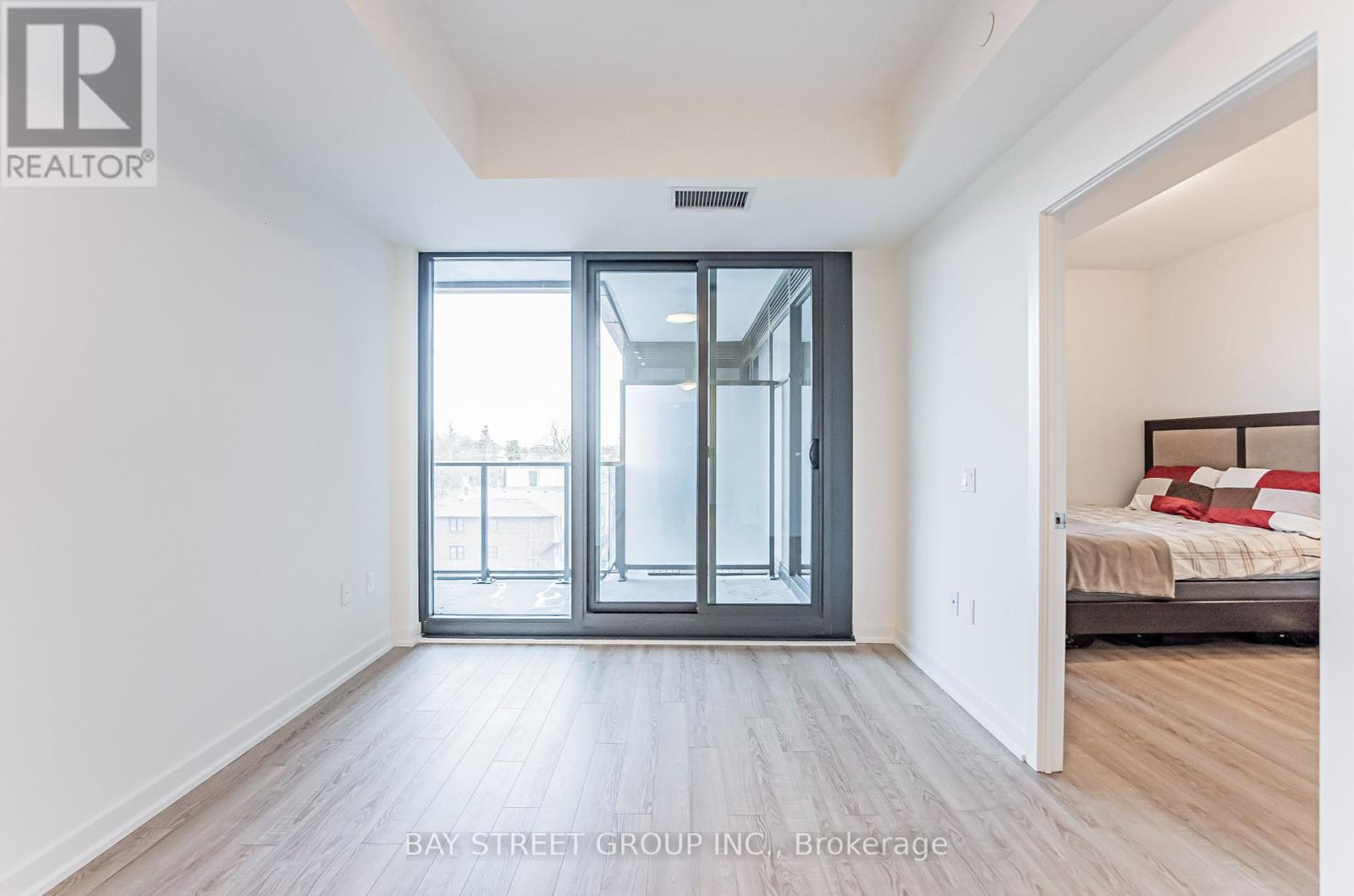 Photo 15 of 526 250 Lawrence Avenue W, Toronto ON