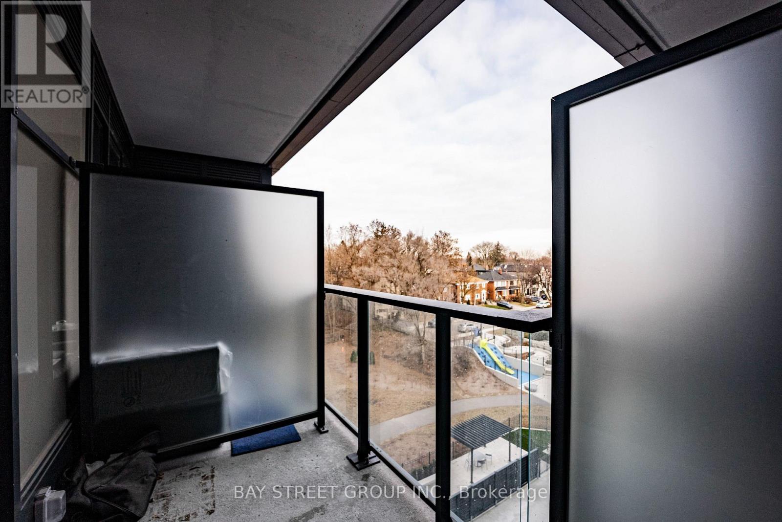Photo 17 of 526 250 Lawrence Avenue W, Toronto ON