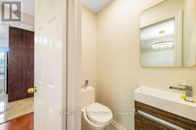 Photo 21 of 415 Chandos Court, Oshawa ON