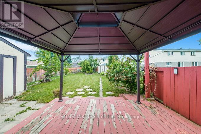 Photo 5 of 415 Chandos Court, Oshawa ON