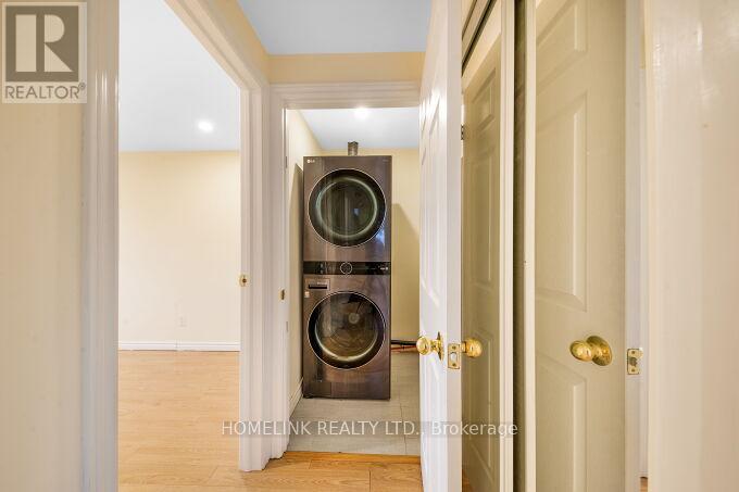 Photo 18 of 415 Chandos Court, Oshawa ON