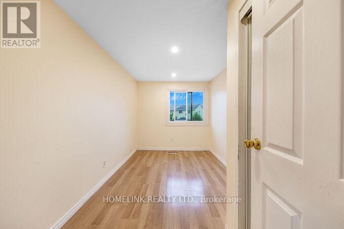 Photo 19 of 415 Chandos Court, Oshawa ON