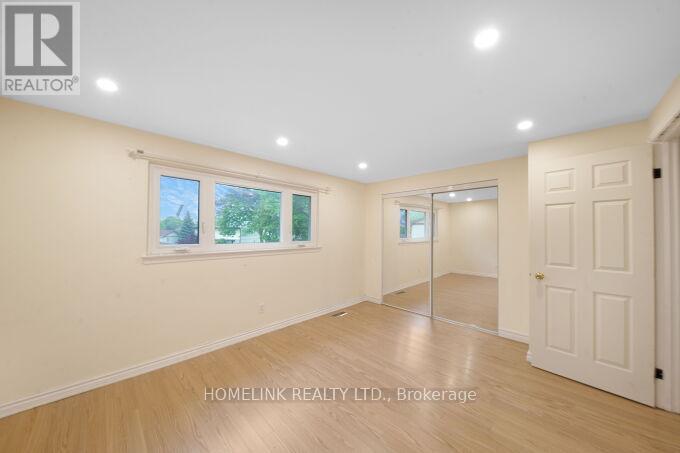 Photo 24 of 415 Chandos Court, Oshawa ON