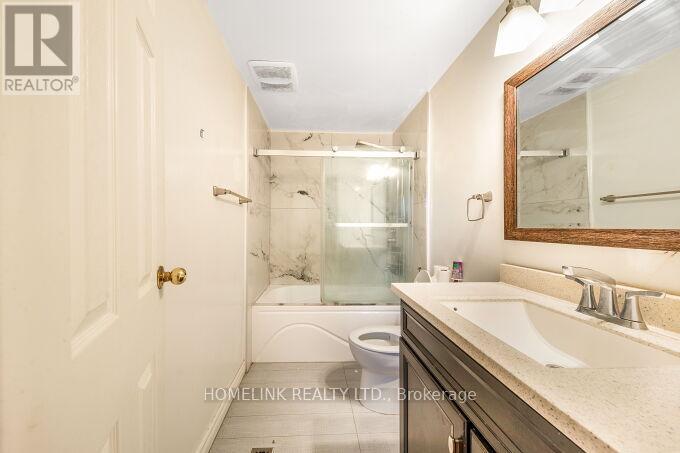 Photo 36 of 415 Chandos Court, Oshawa ON