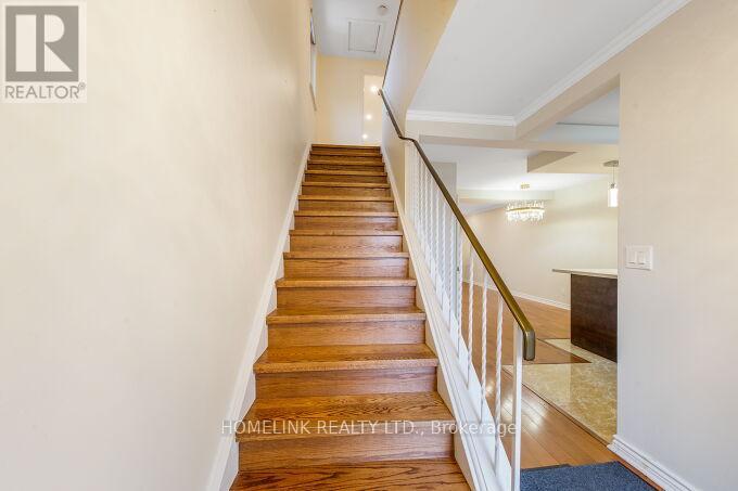 Photo 17 of 415 Chandos Court, Oshawa ON