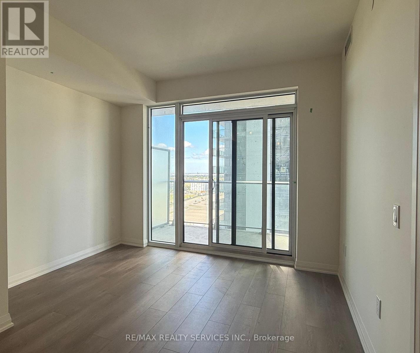 Photo 17 of 1202 8960 Jane Street S, Vaughan ON
