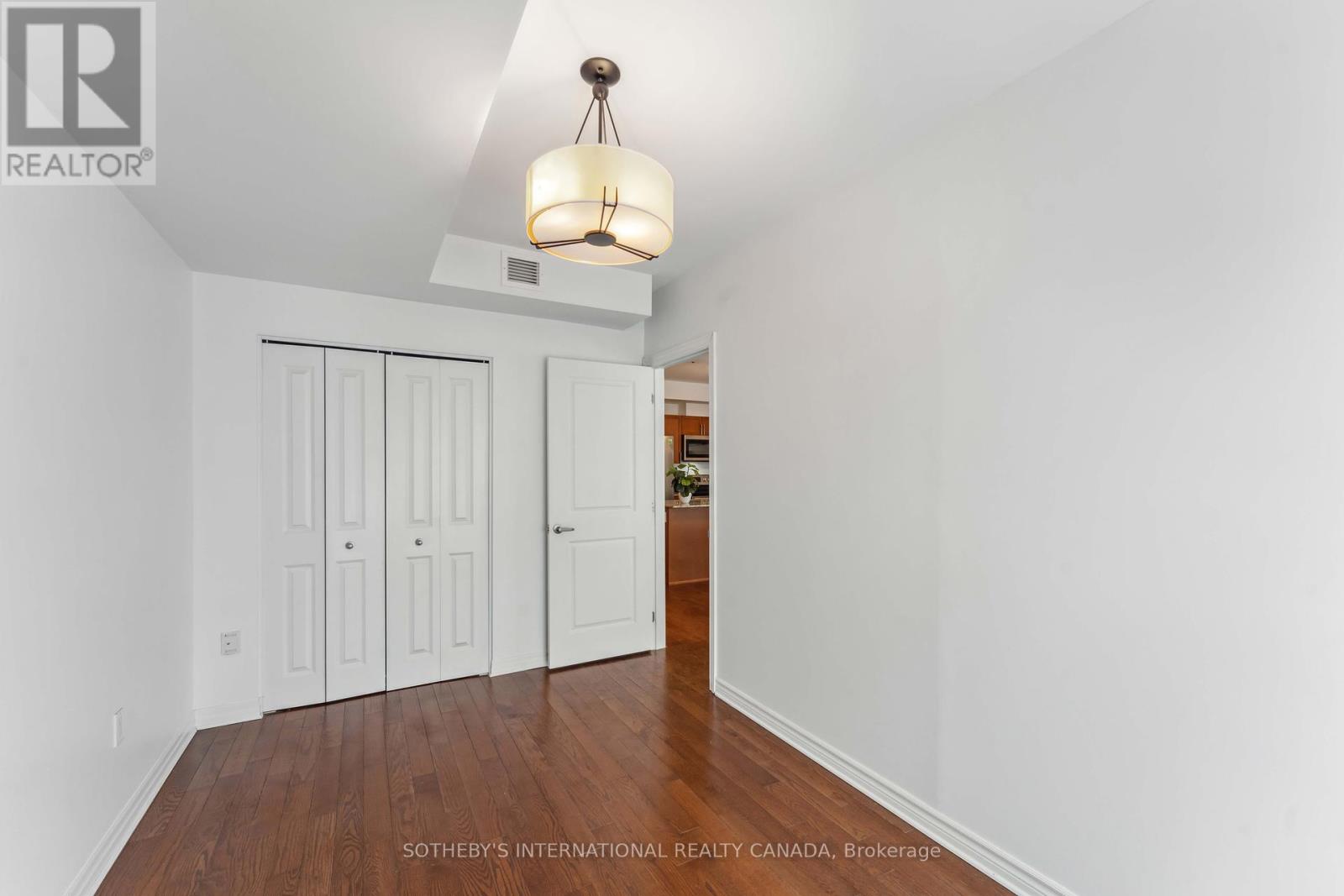 Photo 19 of 907 90 Landry Street, Ottawa ON