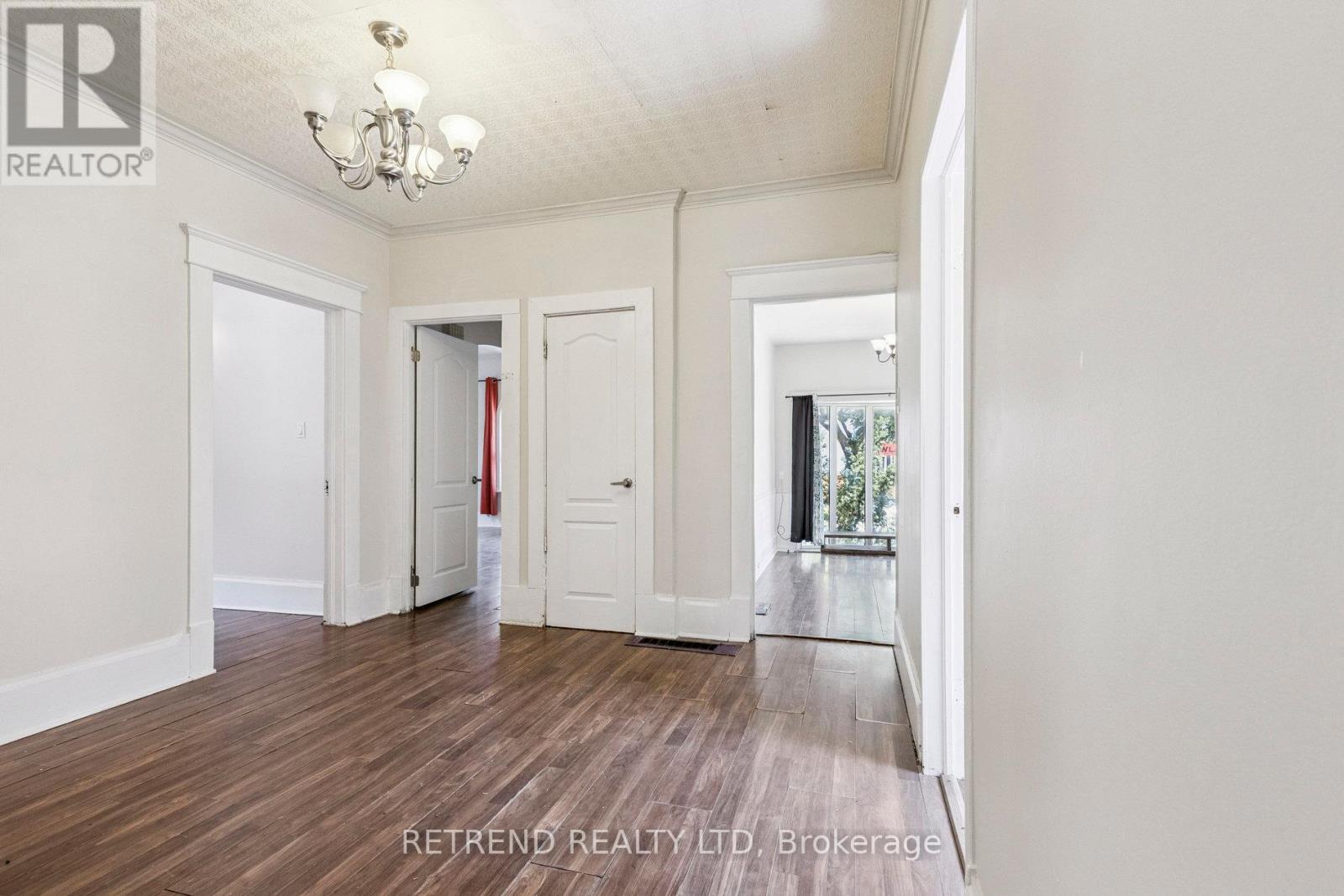 Photo 10 of 219 Erie Avenue, Brantford ON