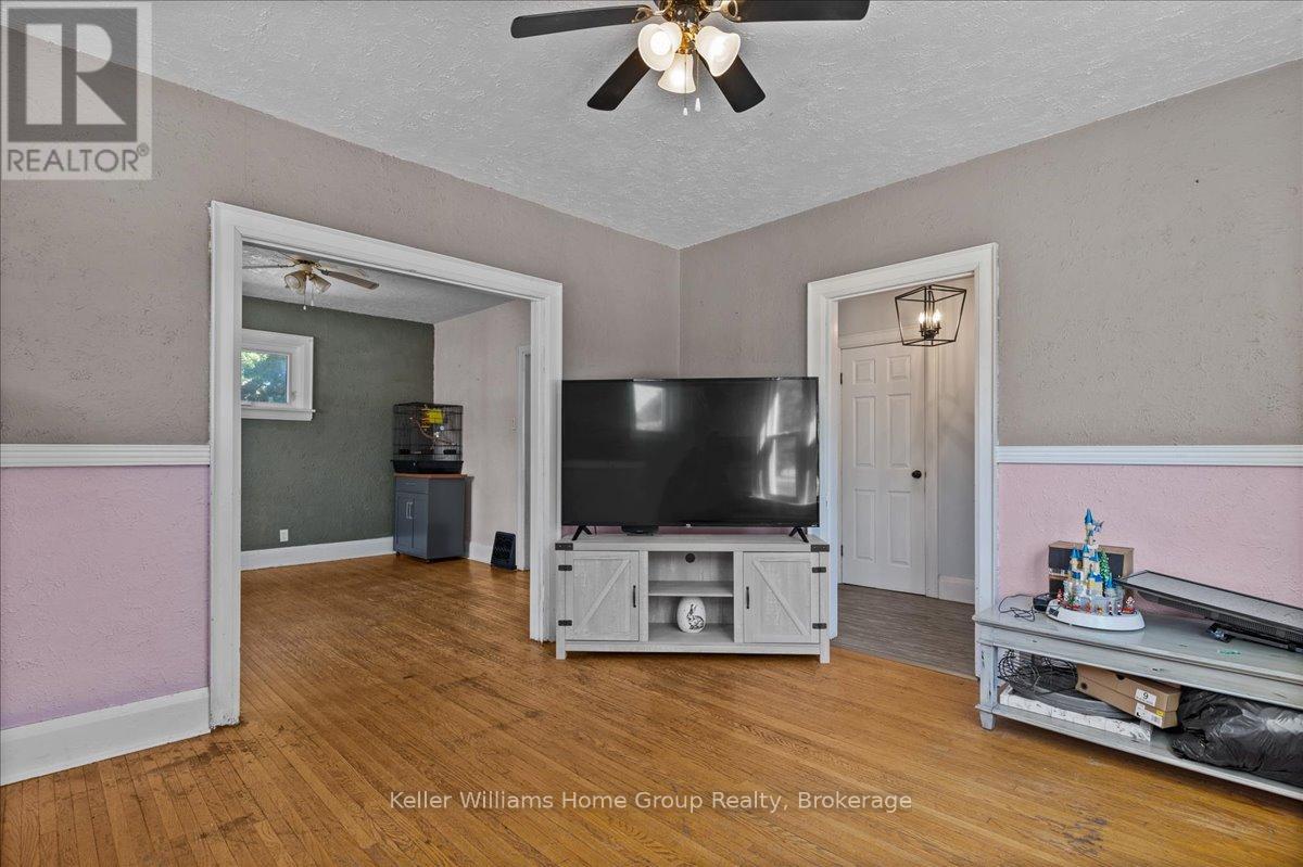 Photo 9 of 138 Frederick Street E, Wellington North ON