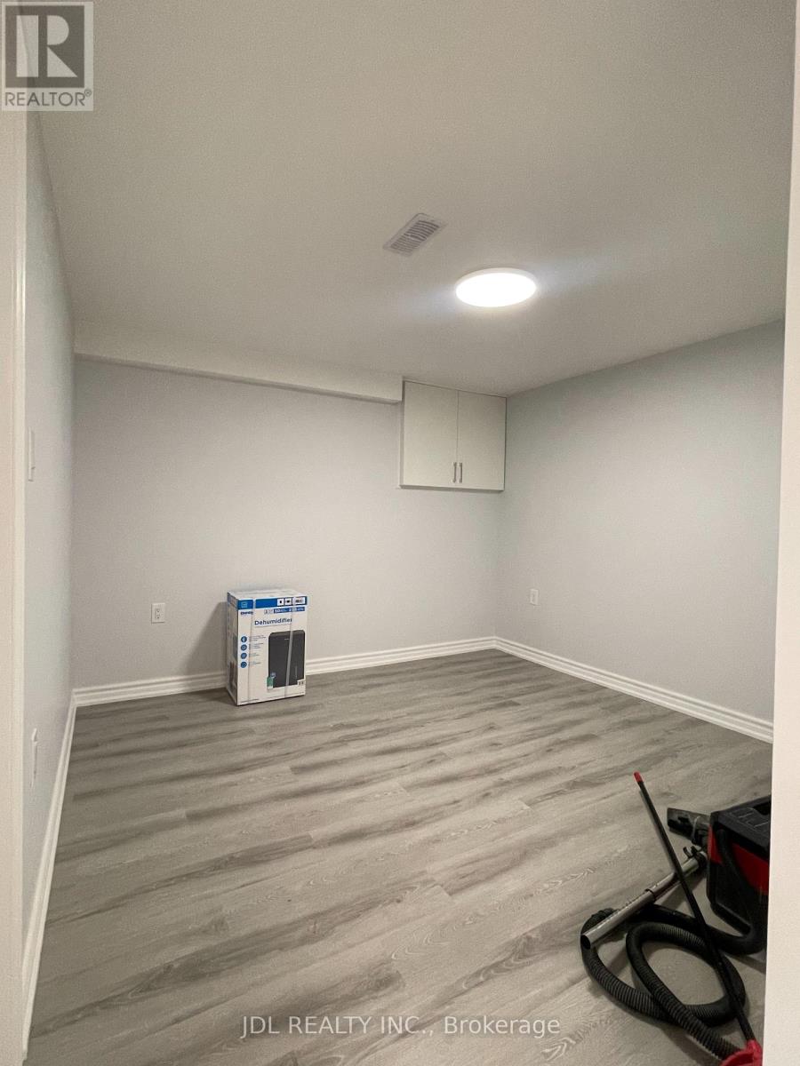 Photo 10 of Basement 29 Summerglade Drive, Toronto ON