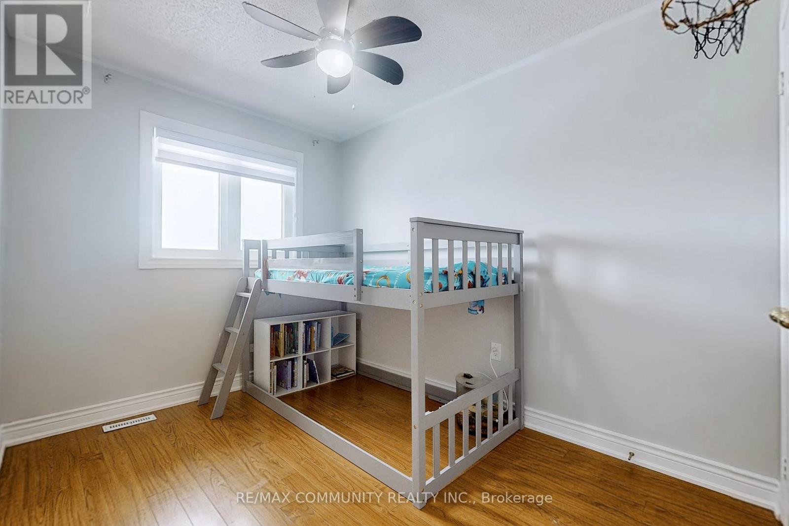 Photo 37 of 65 Creditstone Road, Brampton ON