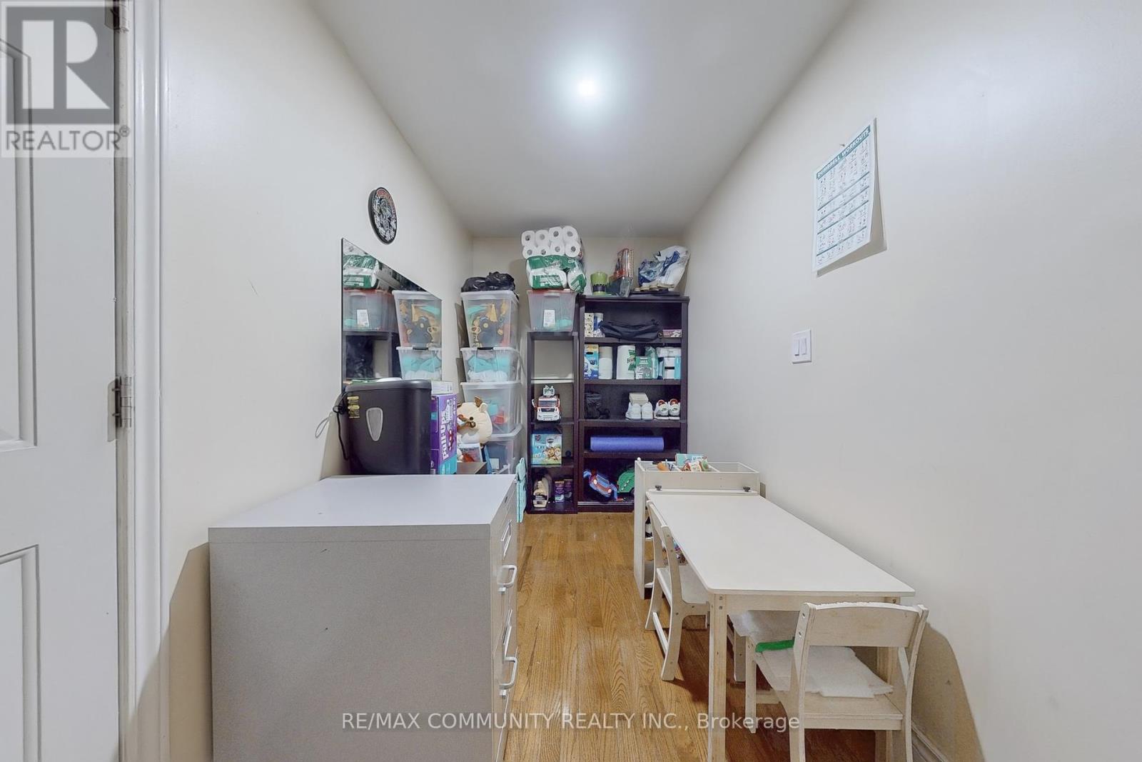 Photo 15 of 65 Creditstone Road, Brampton ON