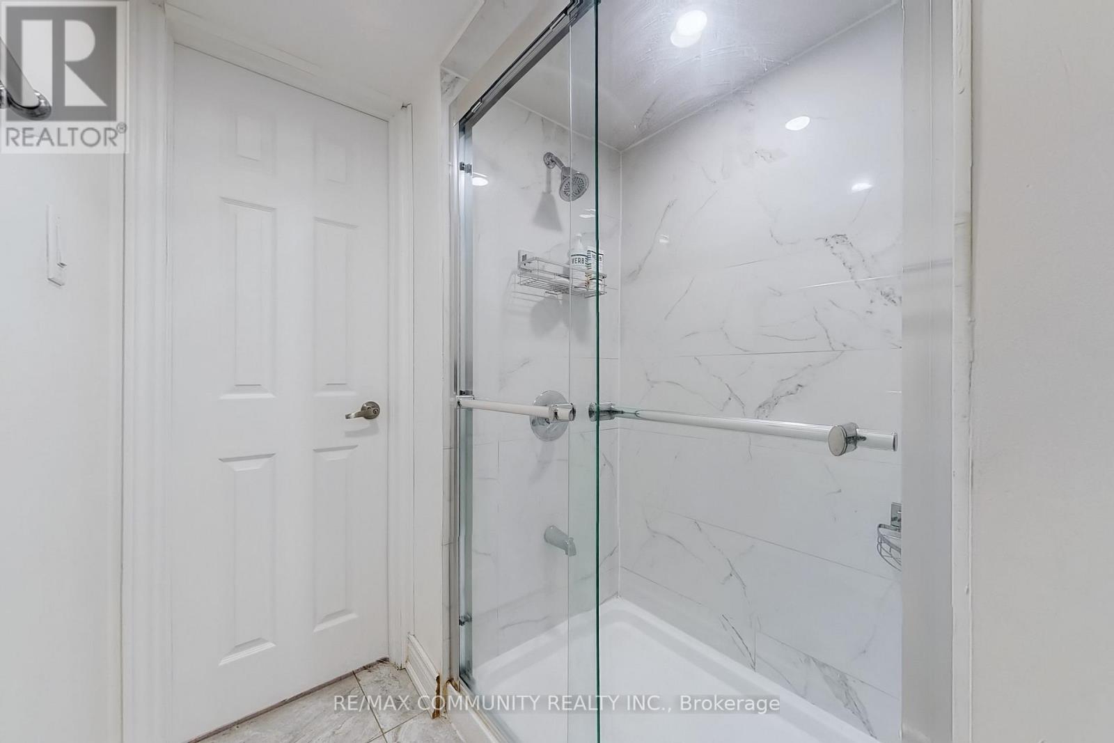 Photo 31 of 65 Creditstone Road, Brampton ON