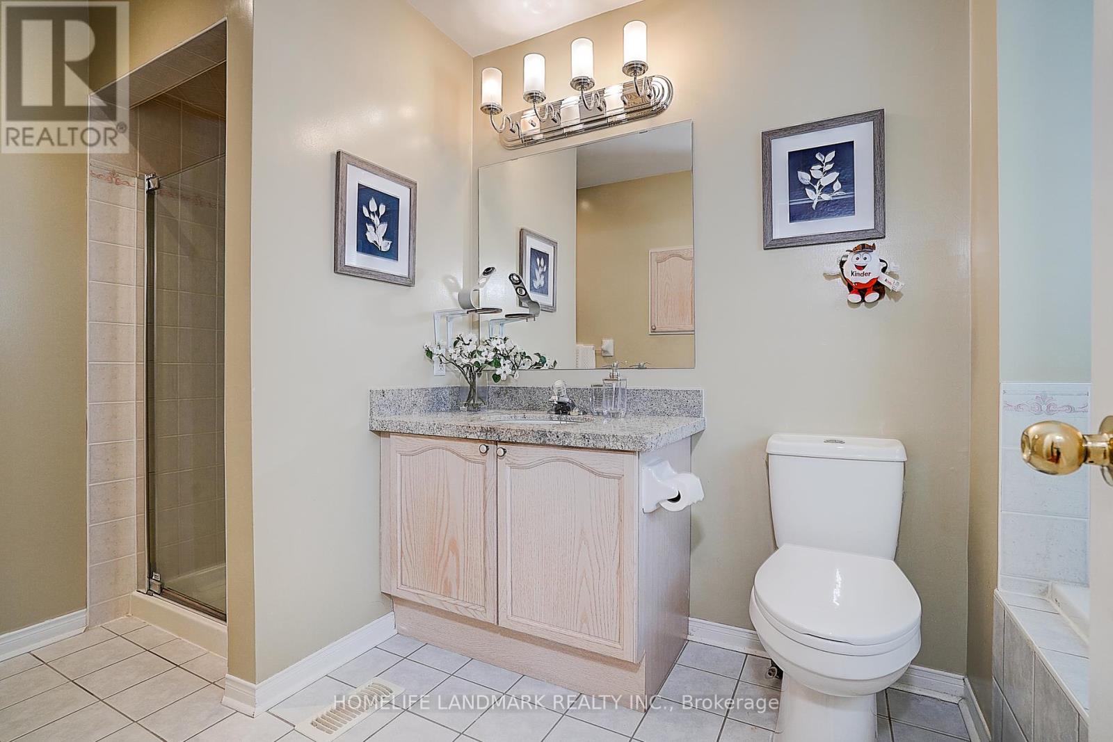 Photo 20 of 46 Elmrill Road, Markham ON