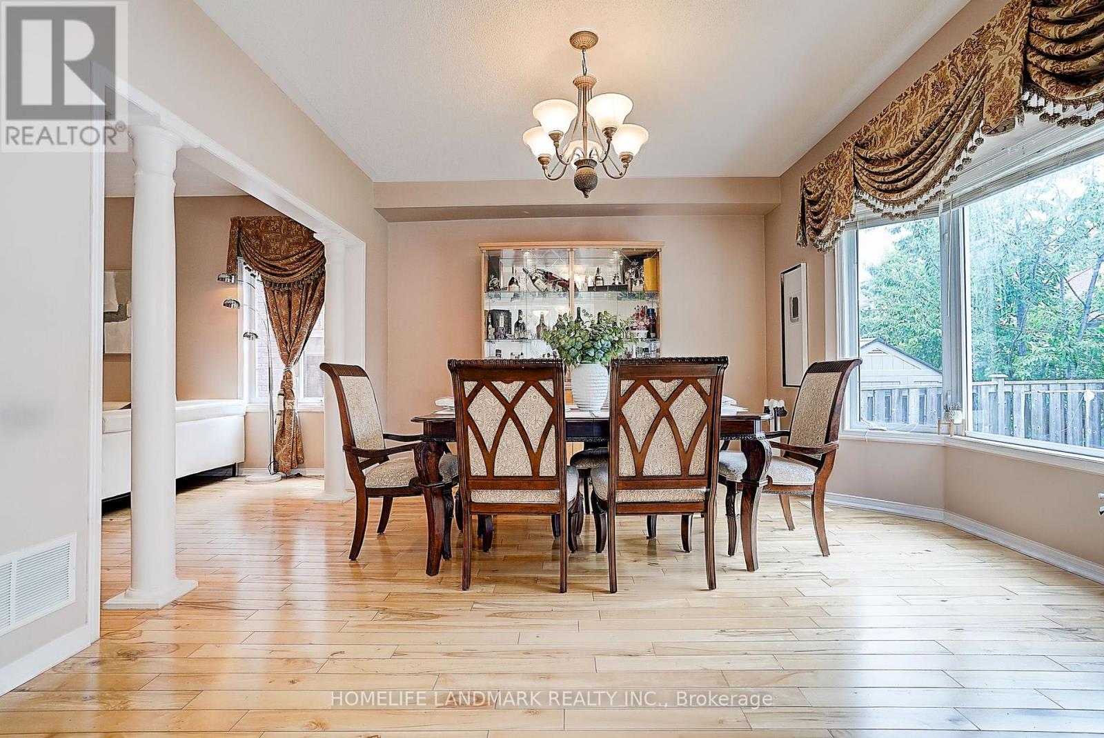 Photo 6 of 46 Elmrill Road, Markham ON