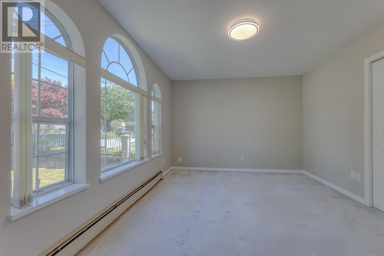 Photo 12 of 4930 Venables Street, Burnaby BC