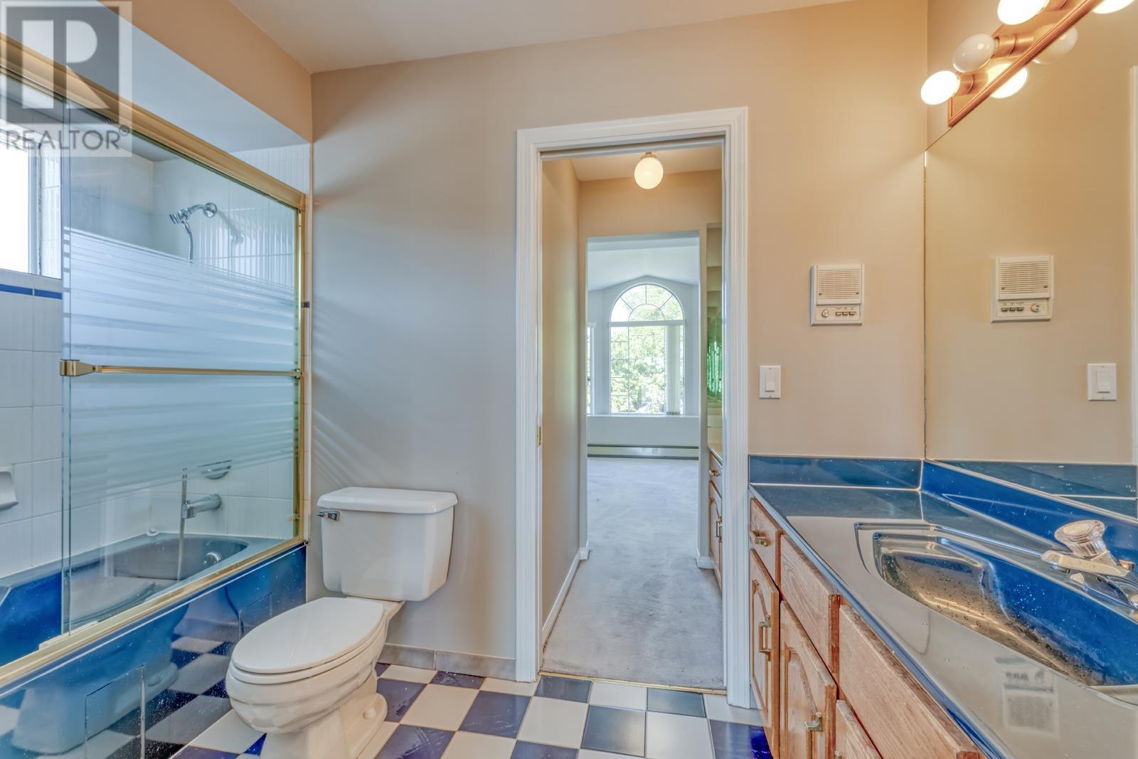 Photo 21 of 4930 Venables Street, Burnaby BC