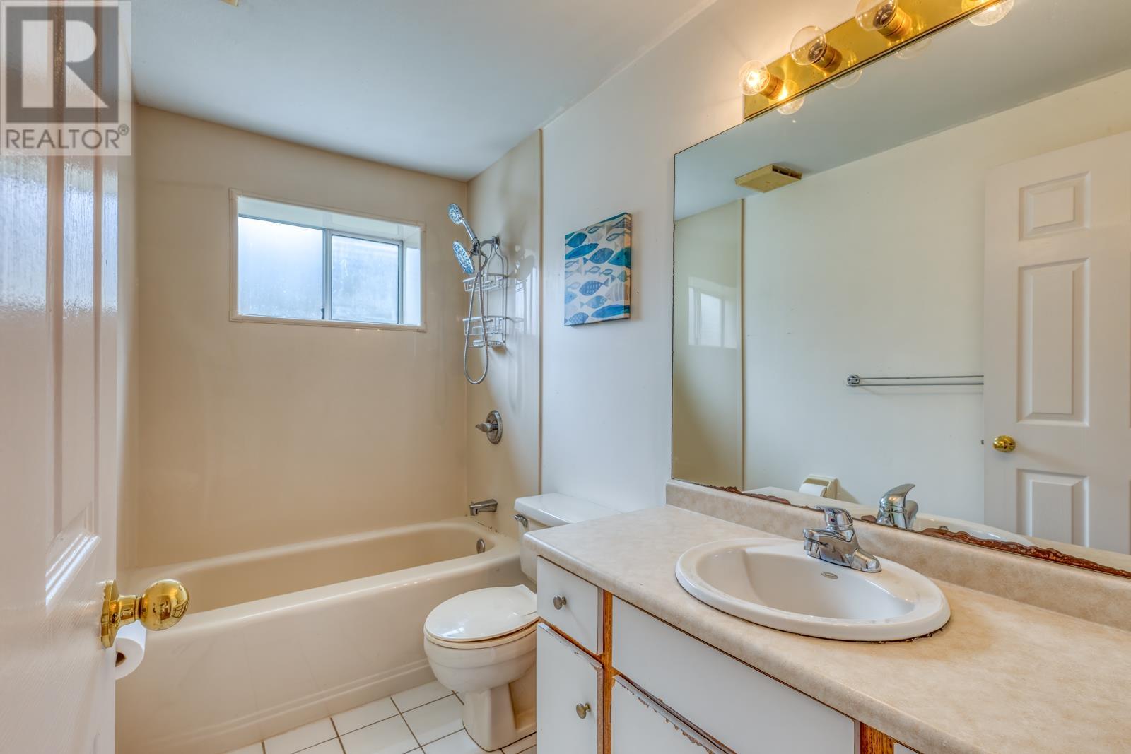 Photo 30 of 4930 Venables Street, Burnaby BC