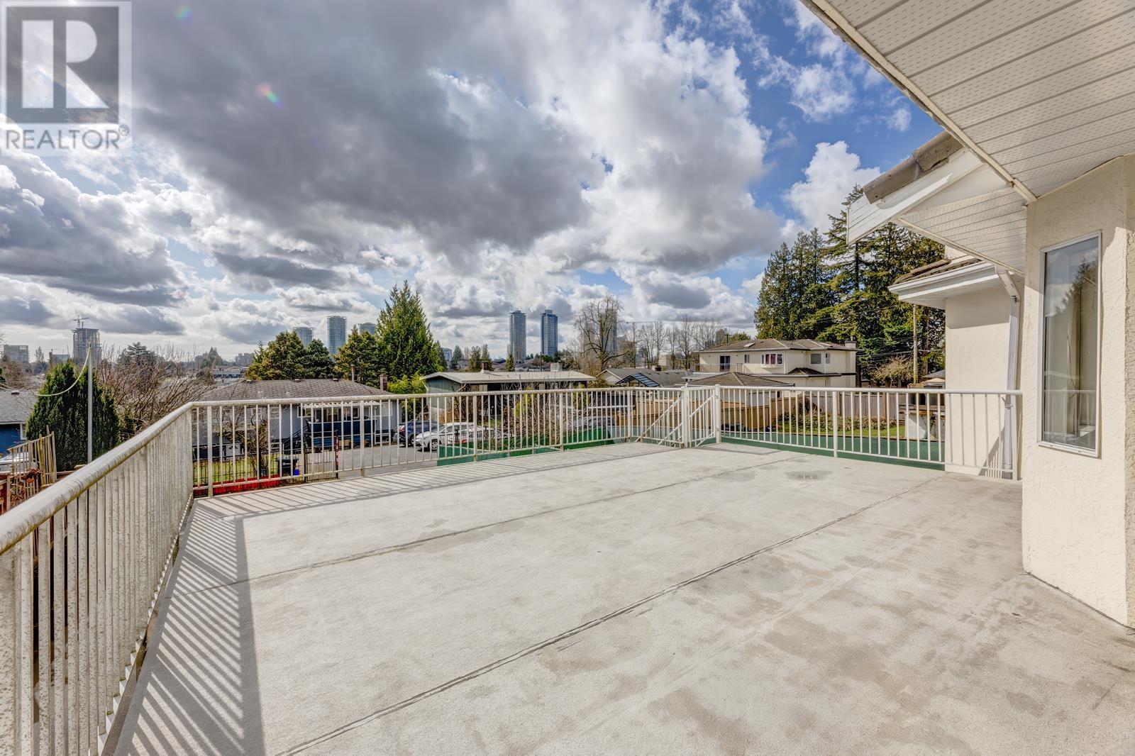 Photo 32 of 4930 Venables Street, Burnaby BC