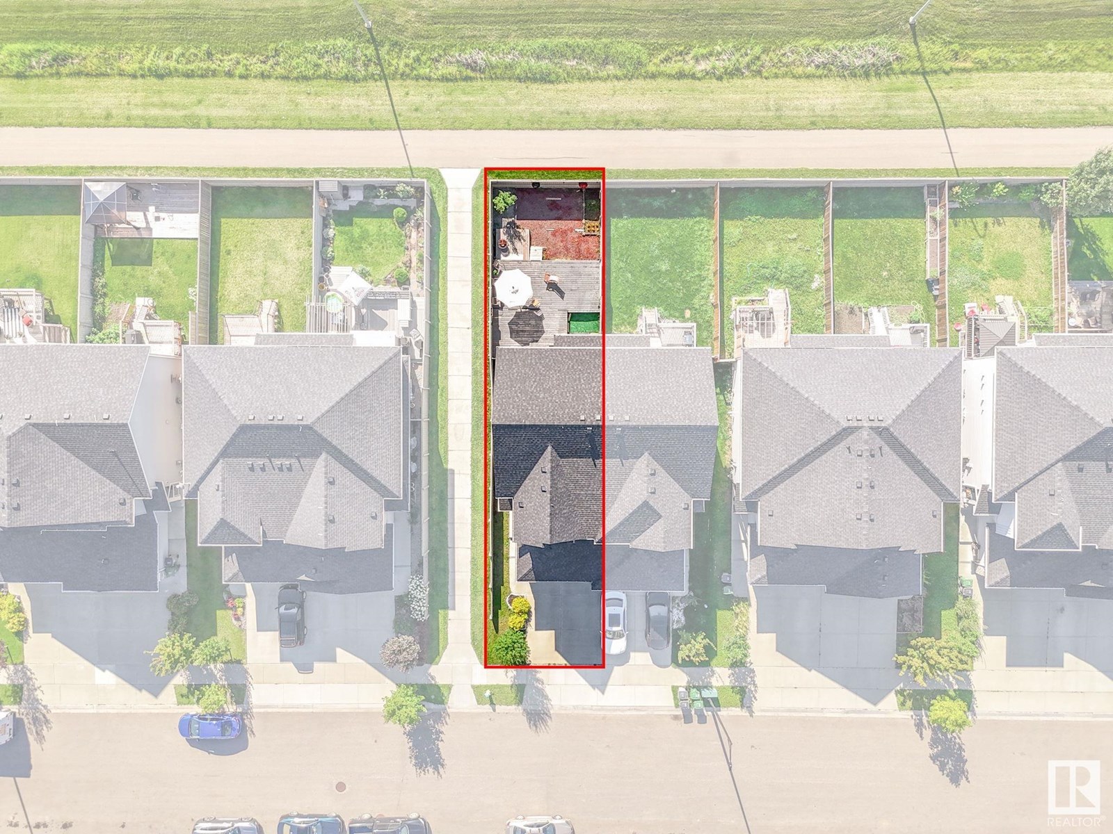 Photo 4 of 5810 66 St, Beaumont AB