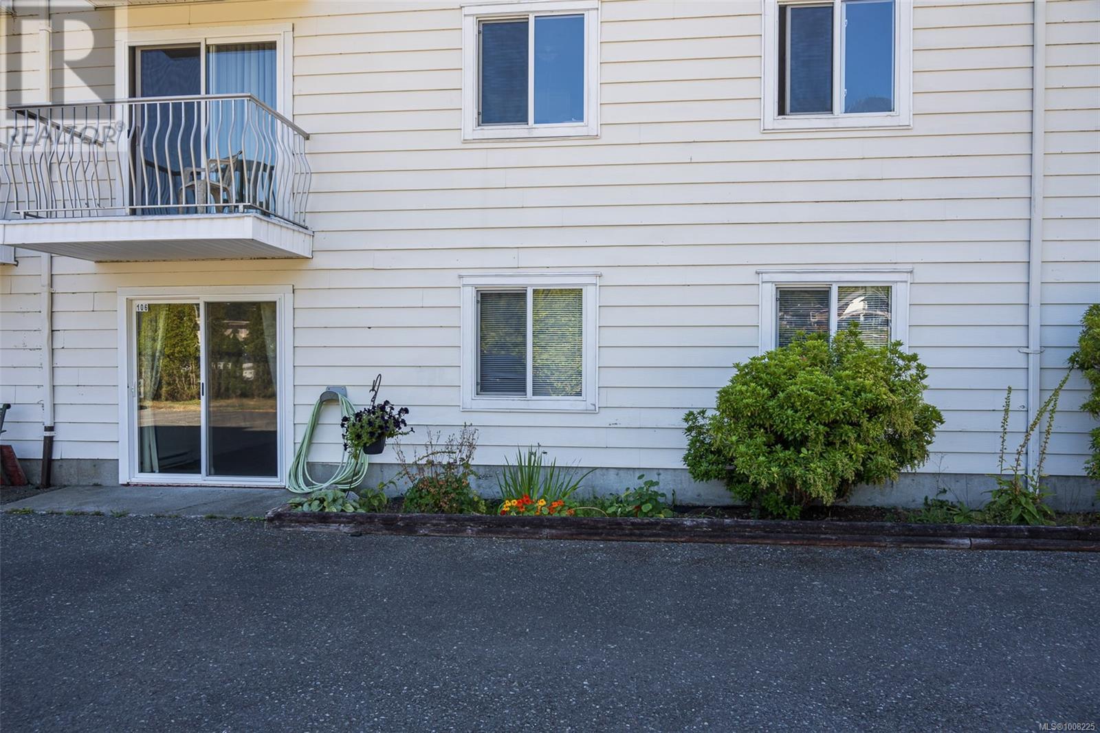 Photo 19 of 106 611 Macmillan Dr, Sayward BC