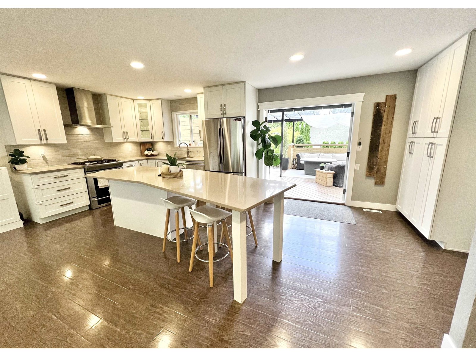 Photo 9 of 6228 172 Street, Surrey BC
