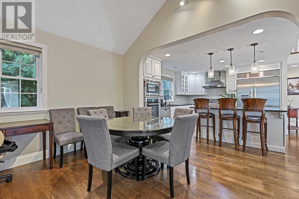 Single Family House for Sale in  Slopeview Drive SW Springbank Hill Calgary 