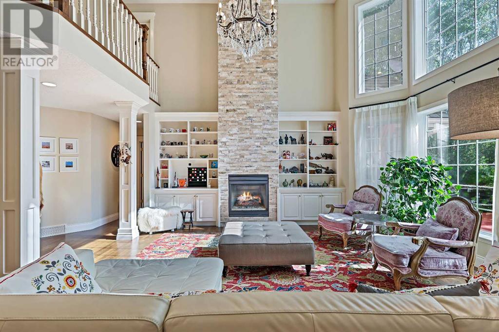 Single Family House for Sale in  Slopeview Drive SW Springbank Hill Calgary 