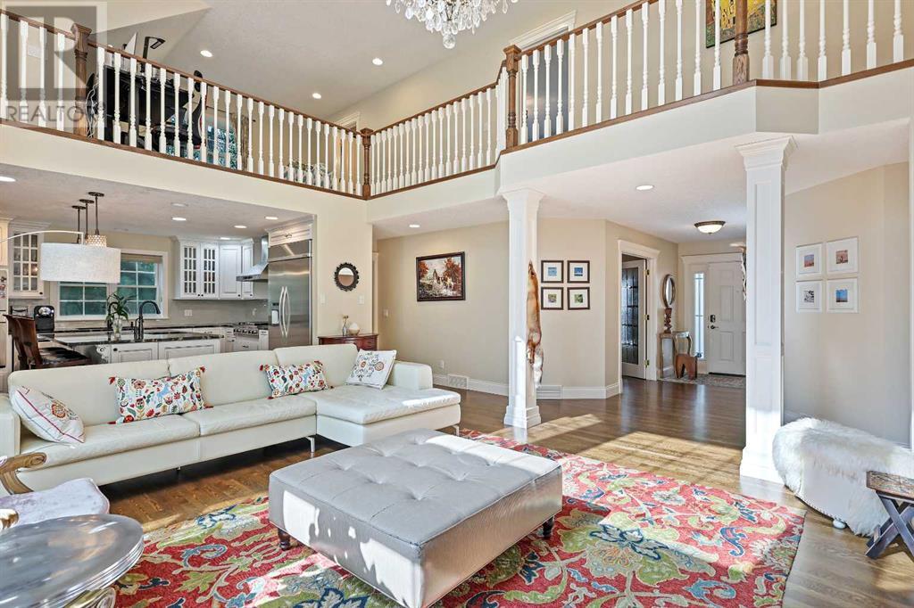 Single Family House for Sale in  Slopeview Drive SW Springbank Hill Calgary 