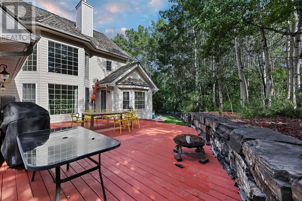 Single Family House for Sale in  Slopeview Drive SW Springbank Hill Calgary 