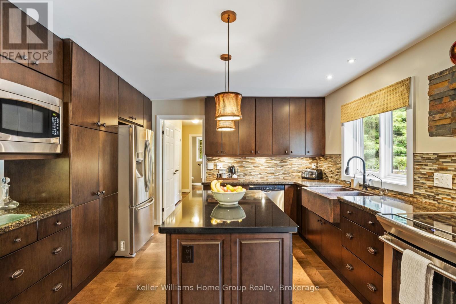 Photo 11 of 25 Riverview Drive, Centre Wellington ON