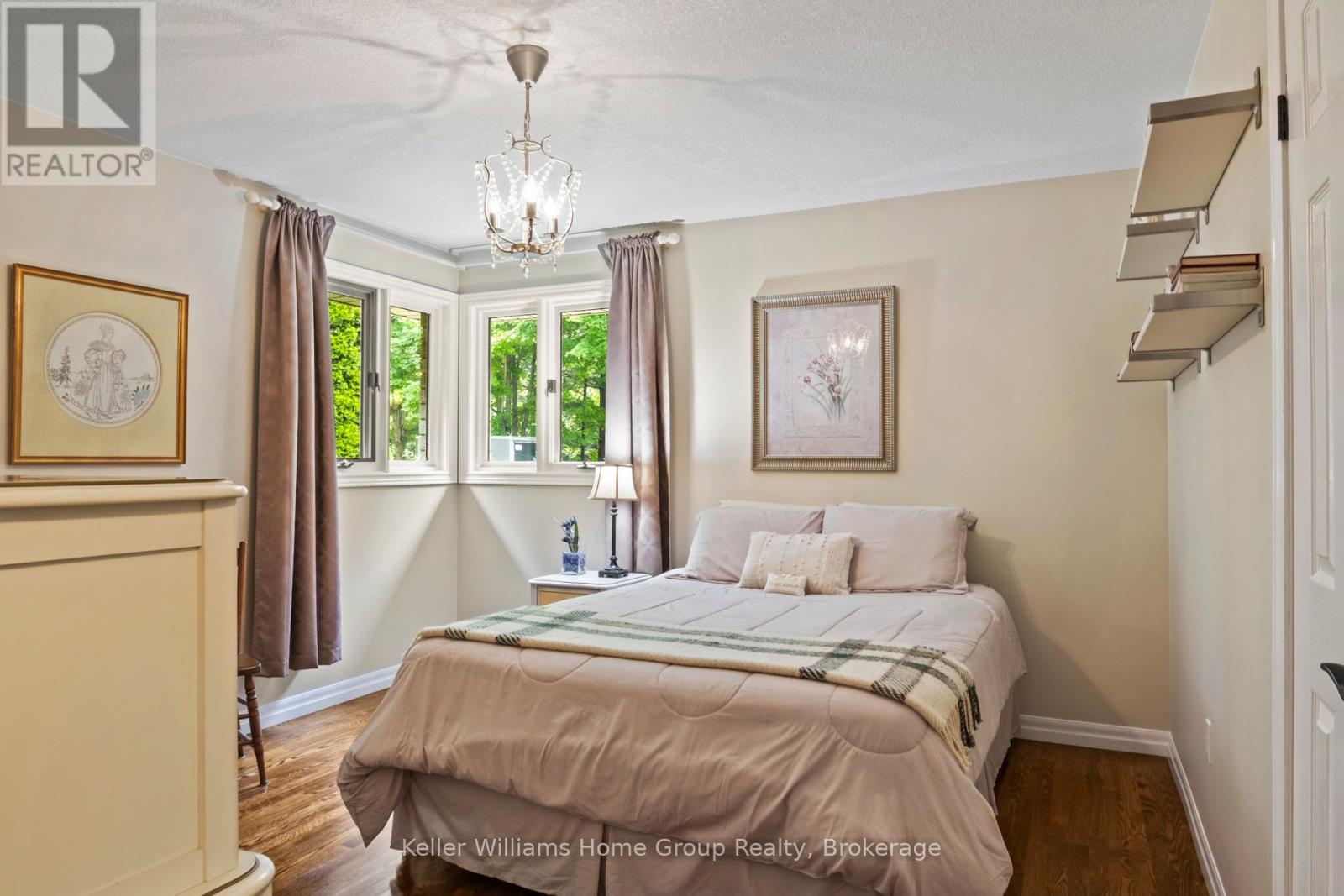 Photo 18 of 25 Riverview Drive, Centre Wellington ON