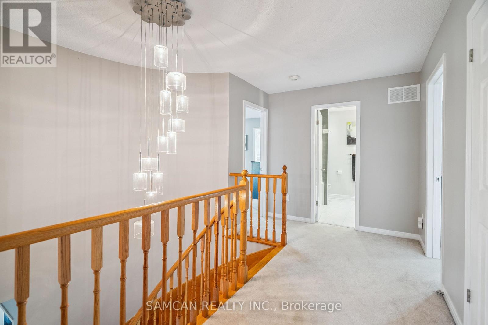 Photo 17 of 1462 Gibson Drive, Oakville ON