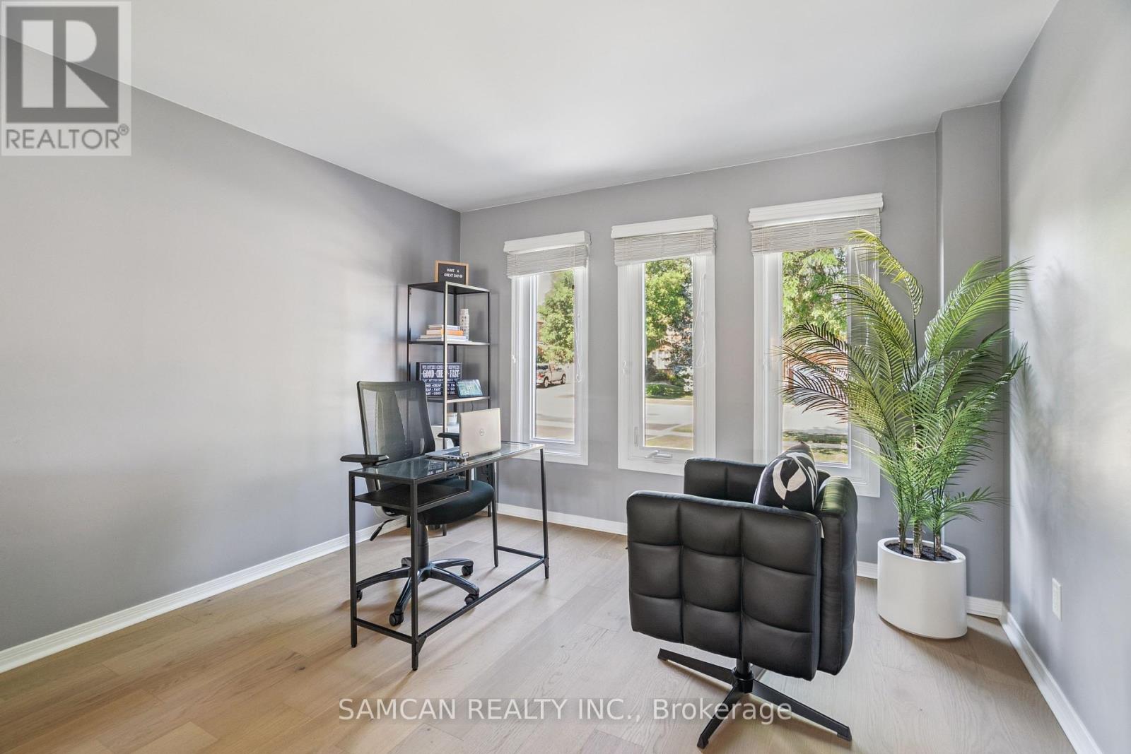 Photo 6 of 1462 Gibson Drive, Oakville ON