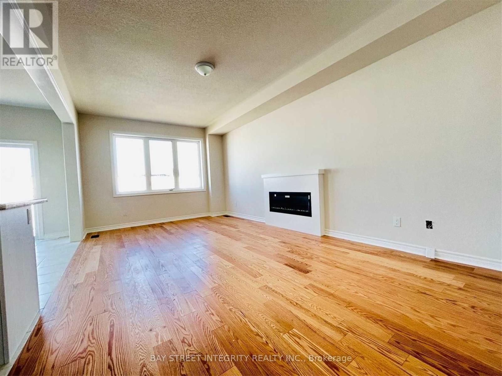 Photo 6 of 1843 Fosterbrook Street, Oshawa ON