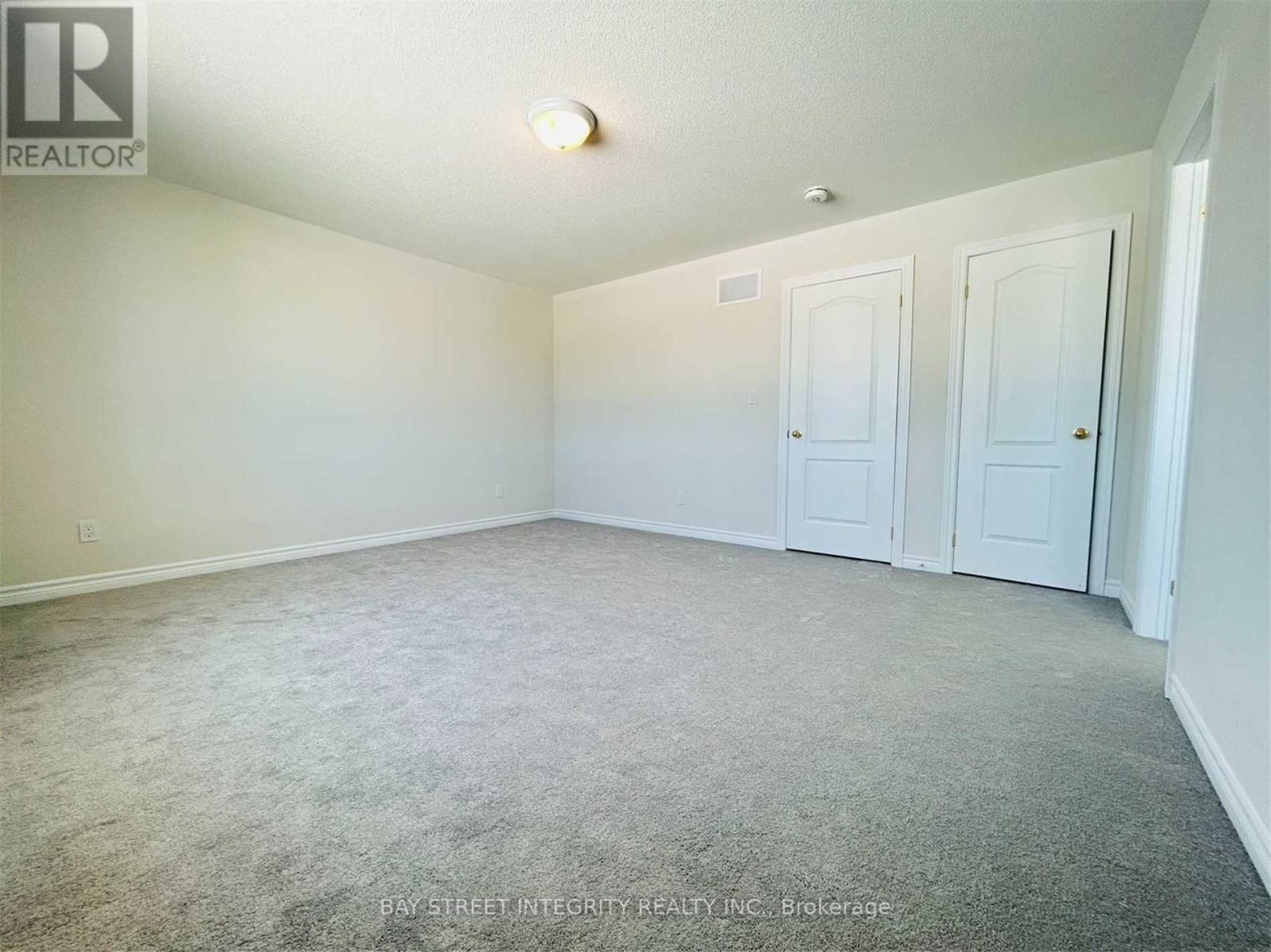 Photo 7 of 1843 Fosterbrook Street, Oshawa ON